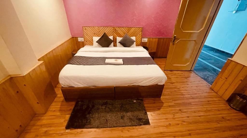 Sandhu Hotel & Restaurant Una  Екстериор снимка